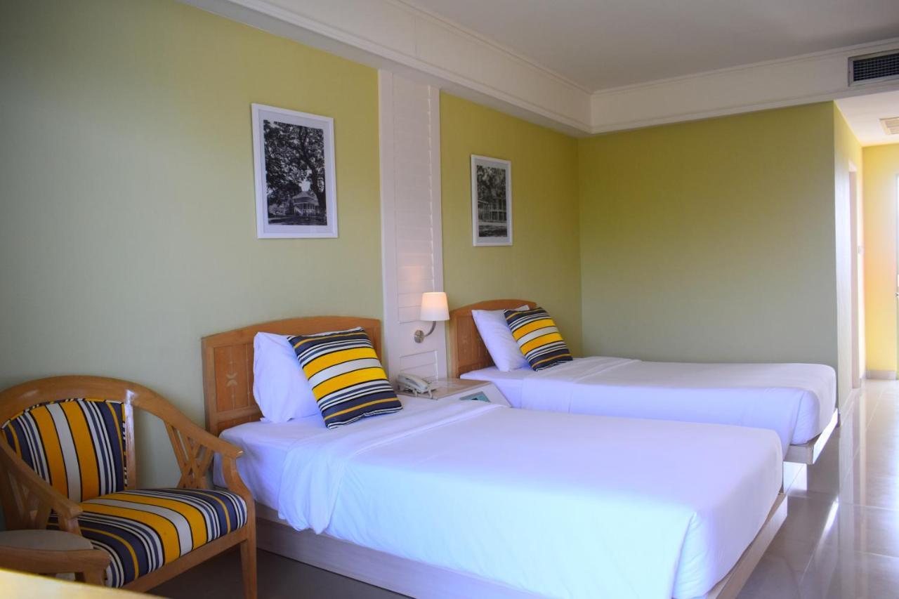Seapine Beach Golf And Resort Hua Hin Ban Khao Takiap 외부 사진